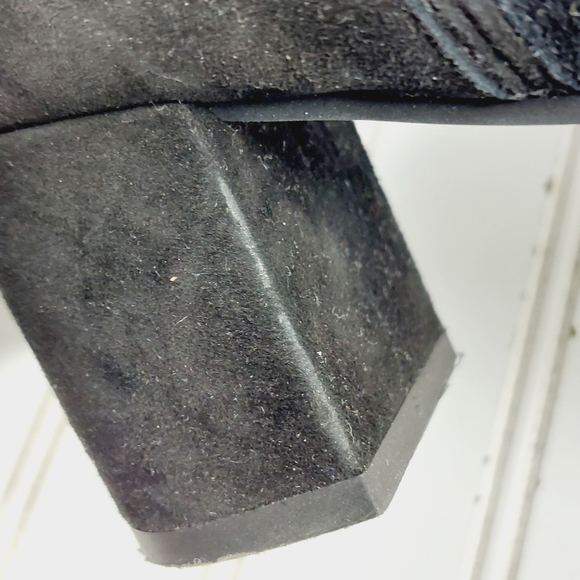 Aquatalia Black Suede Notched Block Heel Side Zip Ankle Boots M492 - Picture 11 of 12